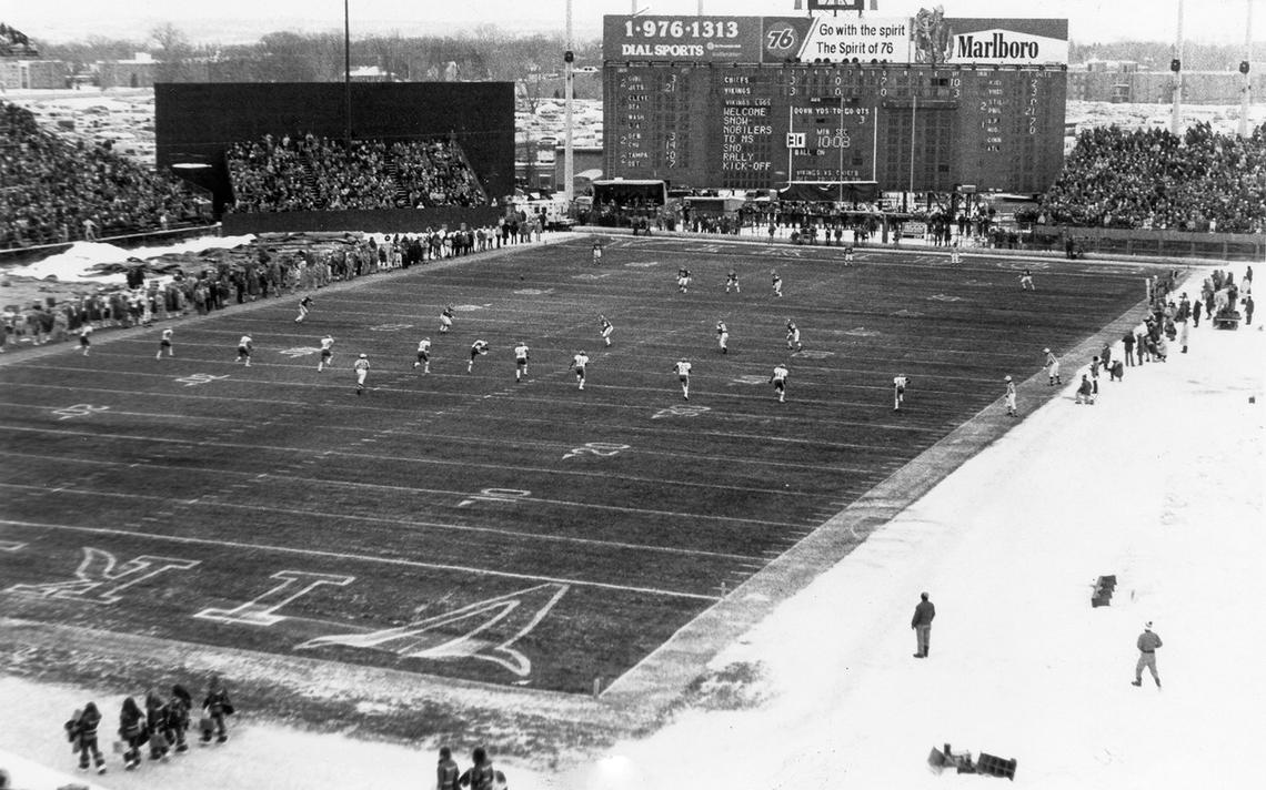 Last Vikings Game At Metropolitan Stadium